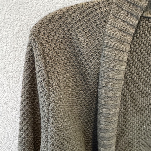 Forest green knit cardigan sweater - Picture 2 of 3